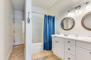 Pet-friendly Home on Lake Gaston w/ Furnished Deck