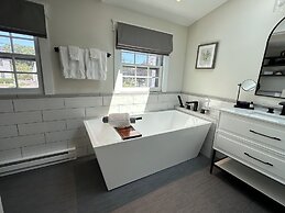 Inn at Perkins Cove