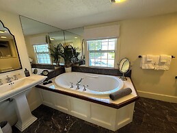 Inn at Perkins Cove