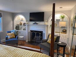 Inn at Perkins Cove