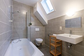 Charming Characterful Double Room in City Center