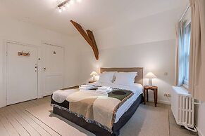 Charming Characterful Double Room in City Center