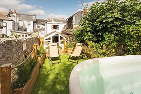 Host Stay The Hideaway