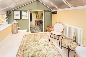 Host Stay The Hideaway