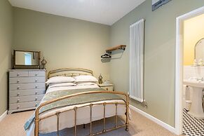 Host Stay The Hideaway