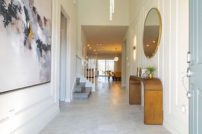 16020 Spacious Family Home 8BD Perfect For Your Vacation