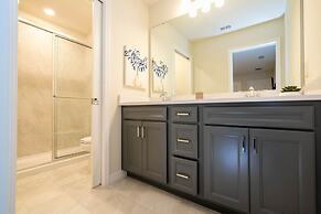 16020 Spacious Family Home 8BD Perfect For Your Vacation