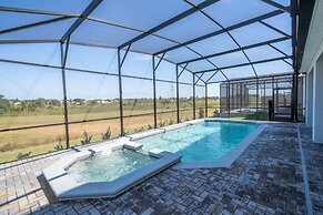 16020 Spacious Family Home 8BD Perfect For Your Vacation