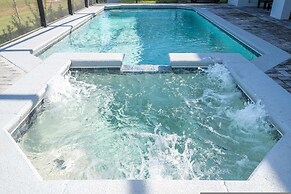 16020 Spacious Family Home 8BD Perfect For Your Vacation