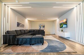 16020 Spacious Family Home 8BD Perfect For Your Vacation