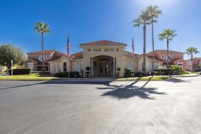 3BR Townhome Steps From Theme Parks Sleeps 6