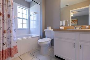 3BR Townhome Steps From Theme Parks Sleeps 6