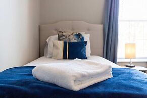 3BR Townhome Steps From Theme Parks Sleeps 6