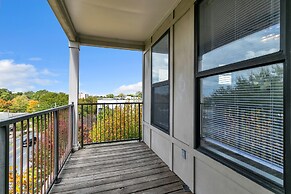 Stylish Sky Lofts Condo In Historic West End 2 Bedroom Condo