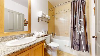 Juniper Springs Lodge #246 2 Bedroom Condo