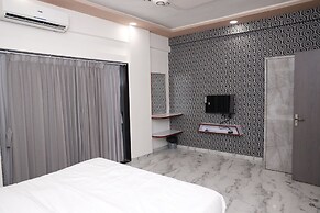 Hotel Sahara Residency