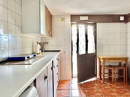 Rural Apartment With Direct Access to the Pool