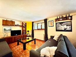 Rural Apartment With Direct Access to the Pool