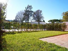 Pleasant Apartment With Garden