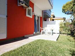 Pleasant Apartment With Garden