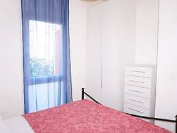 Pleasant Apartment With Garden