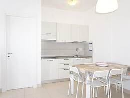 Pleasant Apartment With Garden