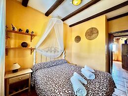 Rural Apartment With Private Garden