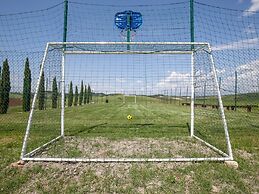 Nice Apartment With Swimming Pool