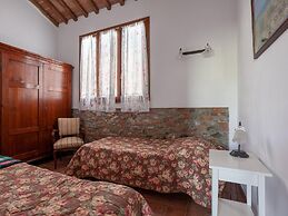 Nice Apartment With Swimming Pool