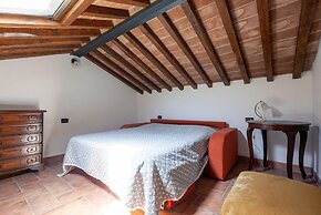Nice Apartment With Swimming Pool