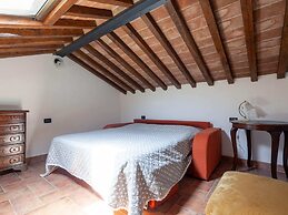 Nice Apartment With Swimming Pool