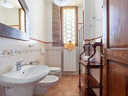 Nice Apartment With Swimming Pool