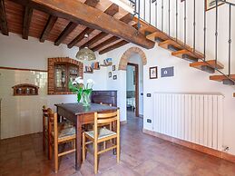 Nice Apartment With Swimming Pool