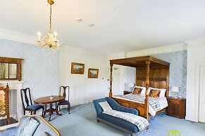 The Rowley Manor Hotel