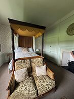 The Rowley Manor Hotel