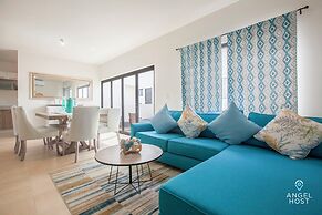 Family Homes with Pool and Playground