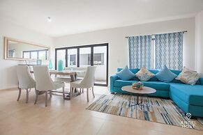 Family Homes with Pool and Playground