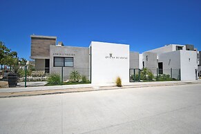 Family Homes with Pool and Playground