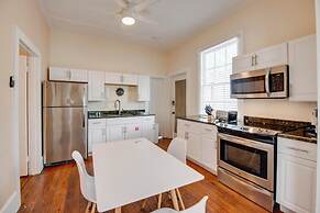 Banana's Foster Guesthouse