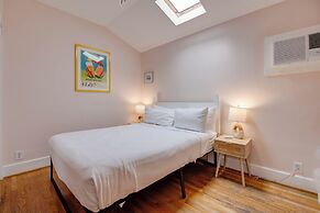 Banana's Foster Guesthouse