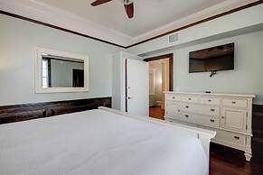 Banana's Foster Guesthouse