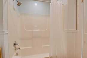 Banana's Foster Guesthouse