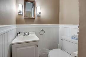 Banana's Foster Guesthouse