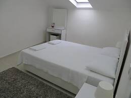 Begonvil Garden Apart