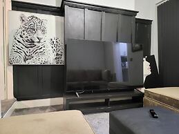 Stoke-on-trent - Apartment - Sleeps 5 - Parking