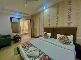 Hotel Ambience Plaza