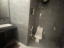 Hotel Ambience Plaza