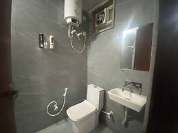 Hotel Ambience Plaza