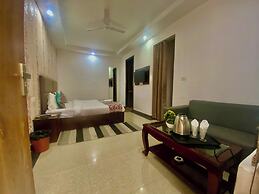 Hotel Ambience Plaza