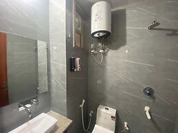 Hotel Ambience Plaza